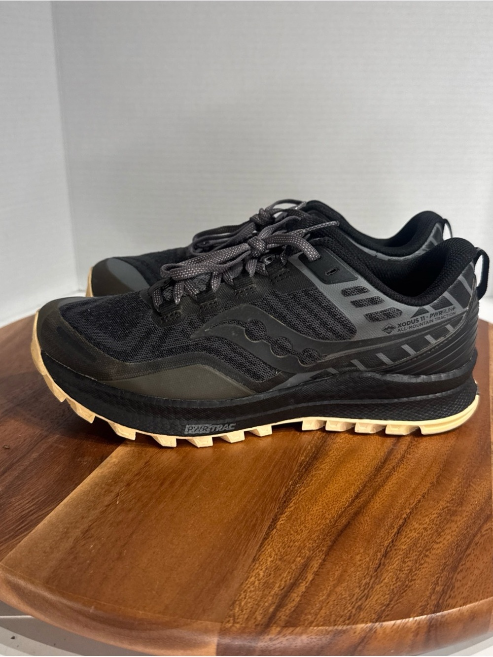 Saucony Xodus 11 Women’s Running Shoes Gray Black Trail Hiking Sneakers Size 8 - Picture 6 of 16